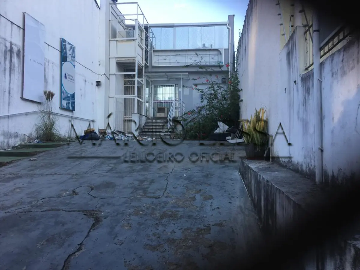 LOTE 002 - Casa na R Correa Lima, 44