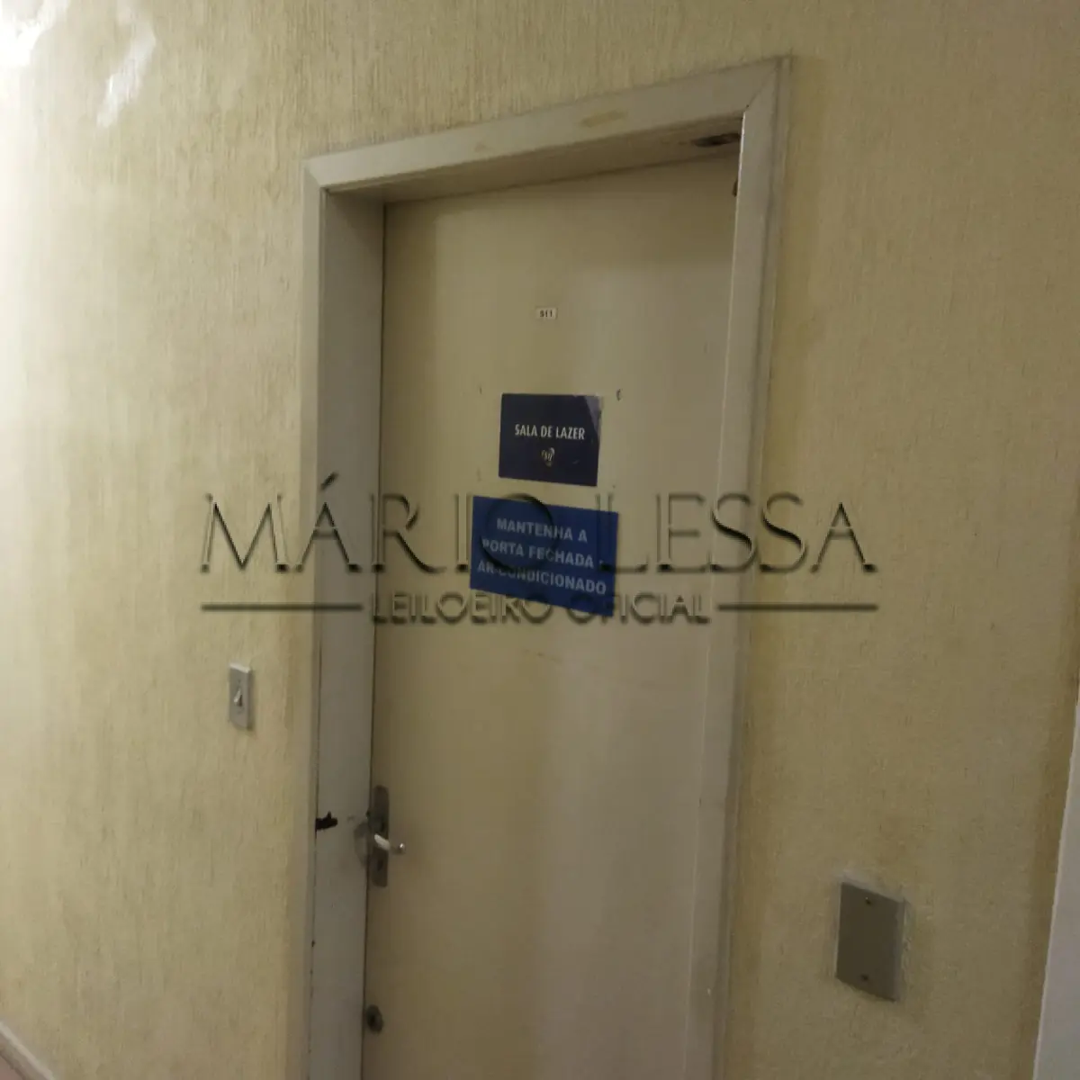 LOTE 004 - Sala 511, no Ed. Cacique. Desocupada