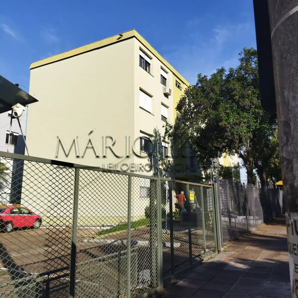 LOTE 004 - Apartamento na Av. Guilherme Schell, P. Alegre