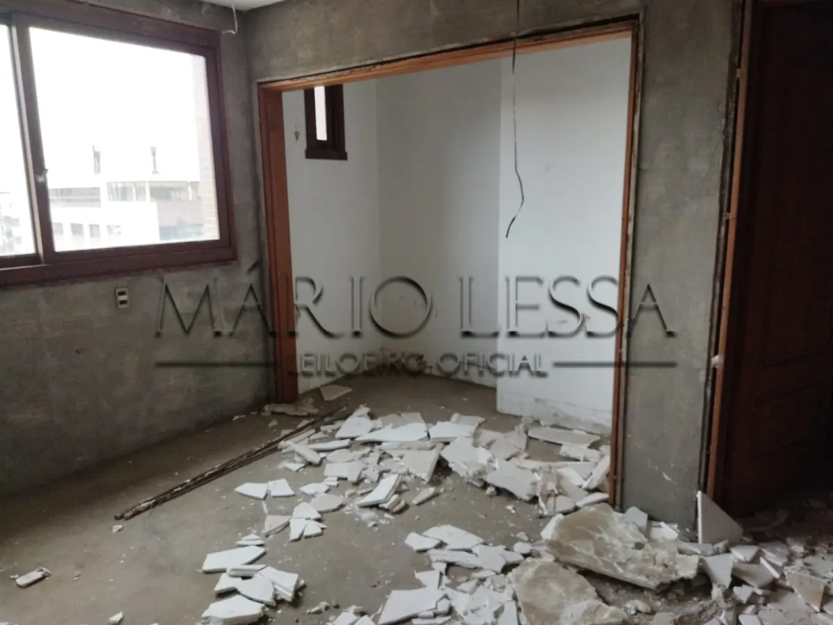 LOTE 006 - 500m² e cinco vagas na R Dona Laura