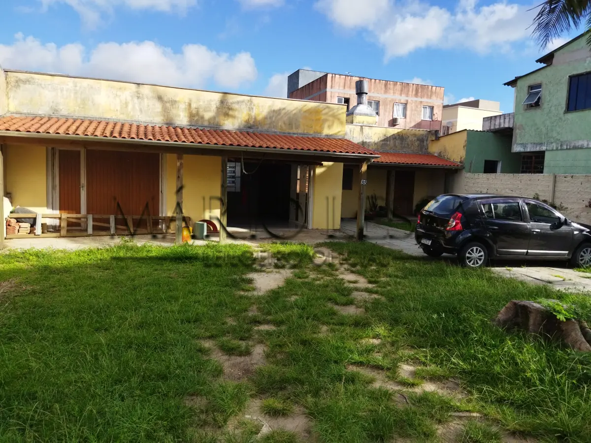 LOTE 006 - OSÓRIO. Terreno com casa no Bairro Albatroz.