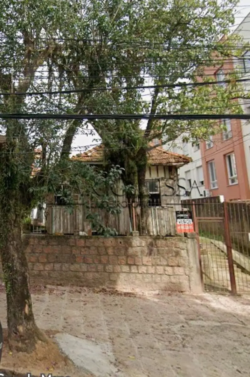 LOTE 002 - Terreno 495mª na Rua Dr. Barcelos