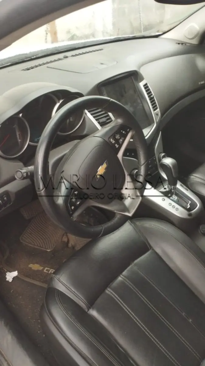 LOTE 005 - GM CRUZE LT HB 2015