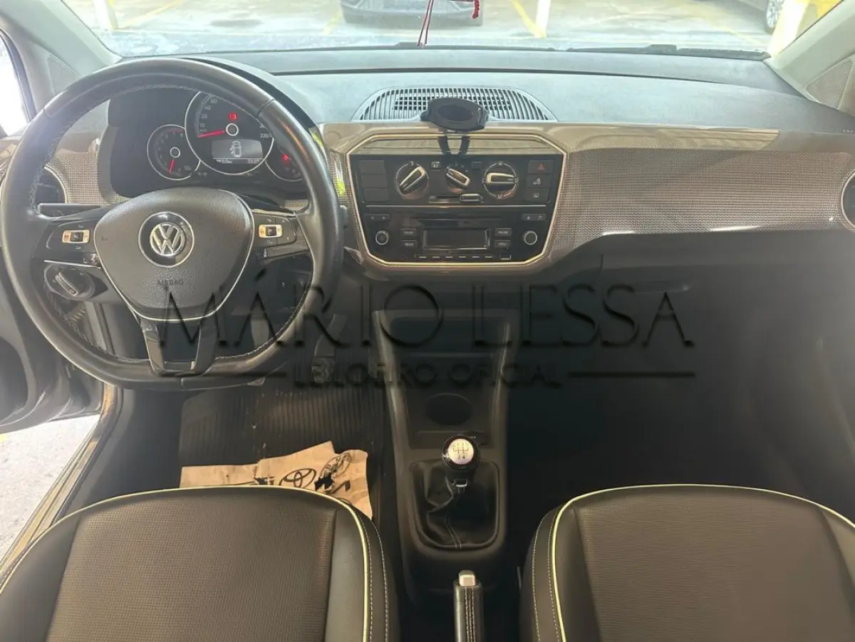 LOTE 001 - VW UP CROSS 1.0 2018