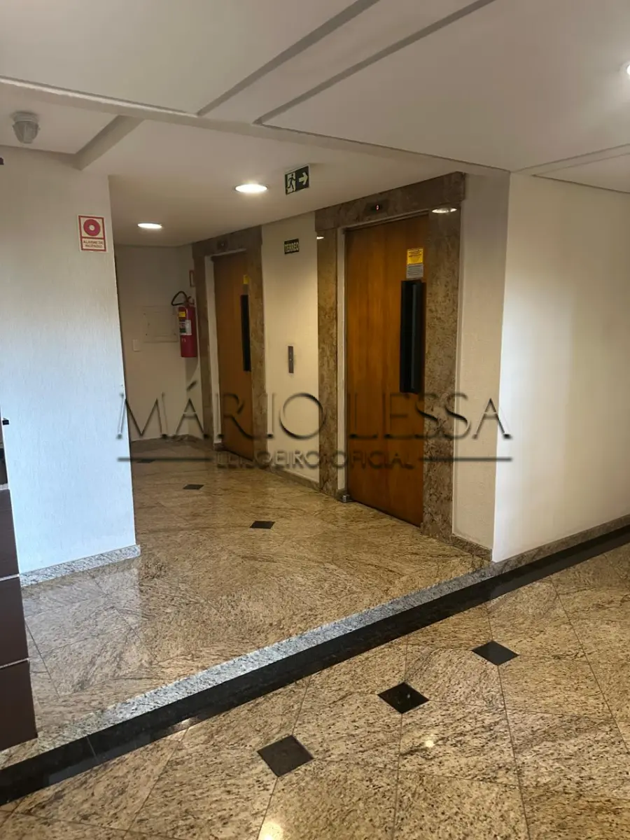 LOTE 001 - Cobertura 220m² na R Pedro Ivo, desocupado