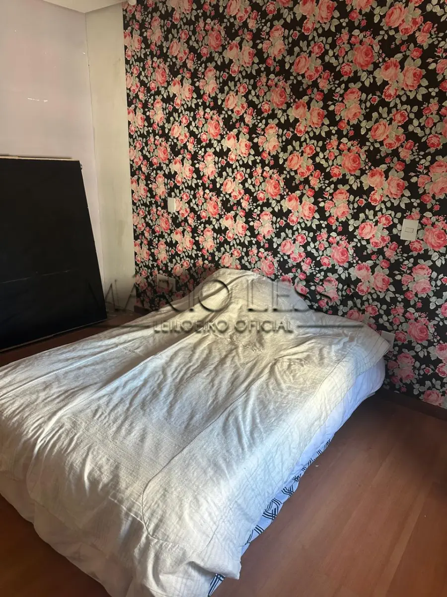 LOTE 001 - Cobertura 220m² na R Pedro Ivo, desocupado