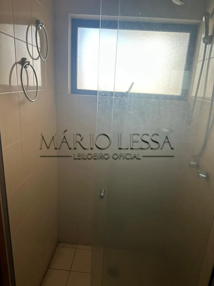 LOTE 001 - Cobertura 220m² na R Pedro Ivo, desocupado