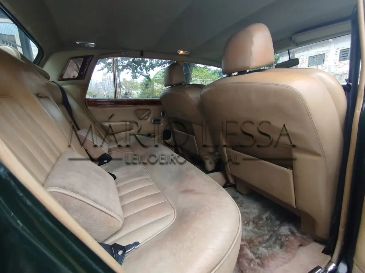 LOTE 001 - Automóvel Rolls Royce Silver Shadow  1973