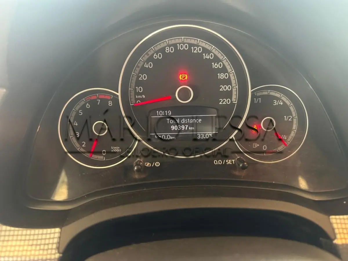 LOTE 001 - VW UP CROSS 1.0 2018