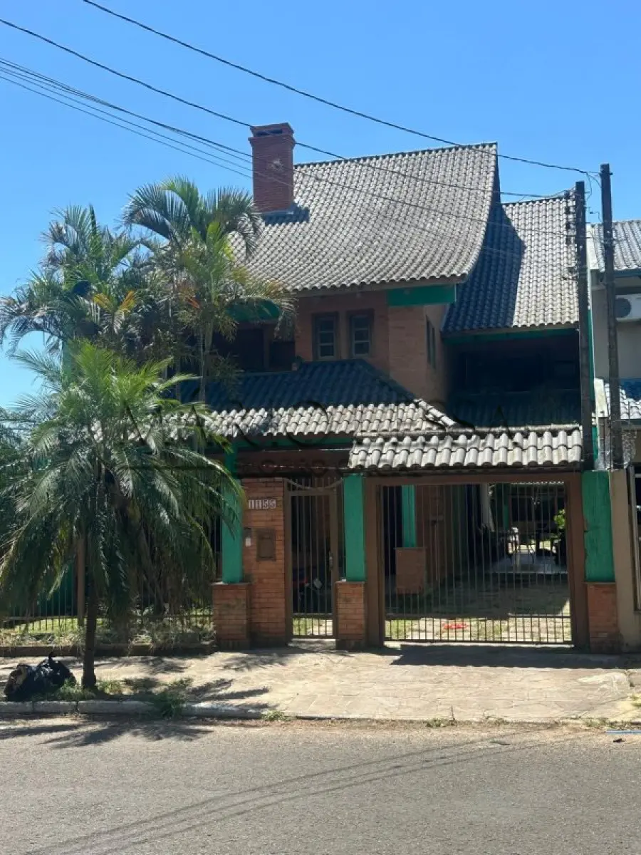LOTE 001 - Um sobrado no bairro Rio Branco, Canoas