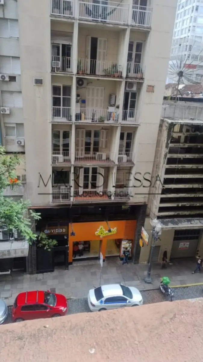 LOTE 001 - Apartamento 47m² no Edifício Cacique