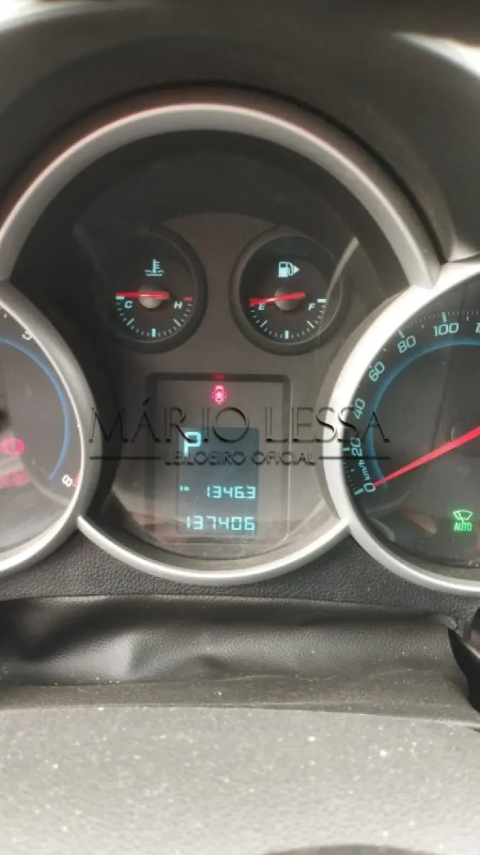 LOTE 005 - GM CRUZE LT HB 2015