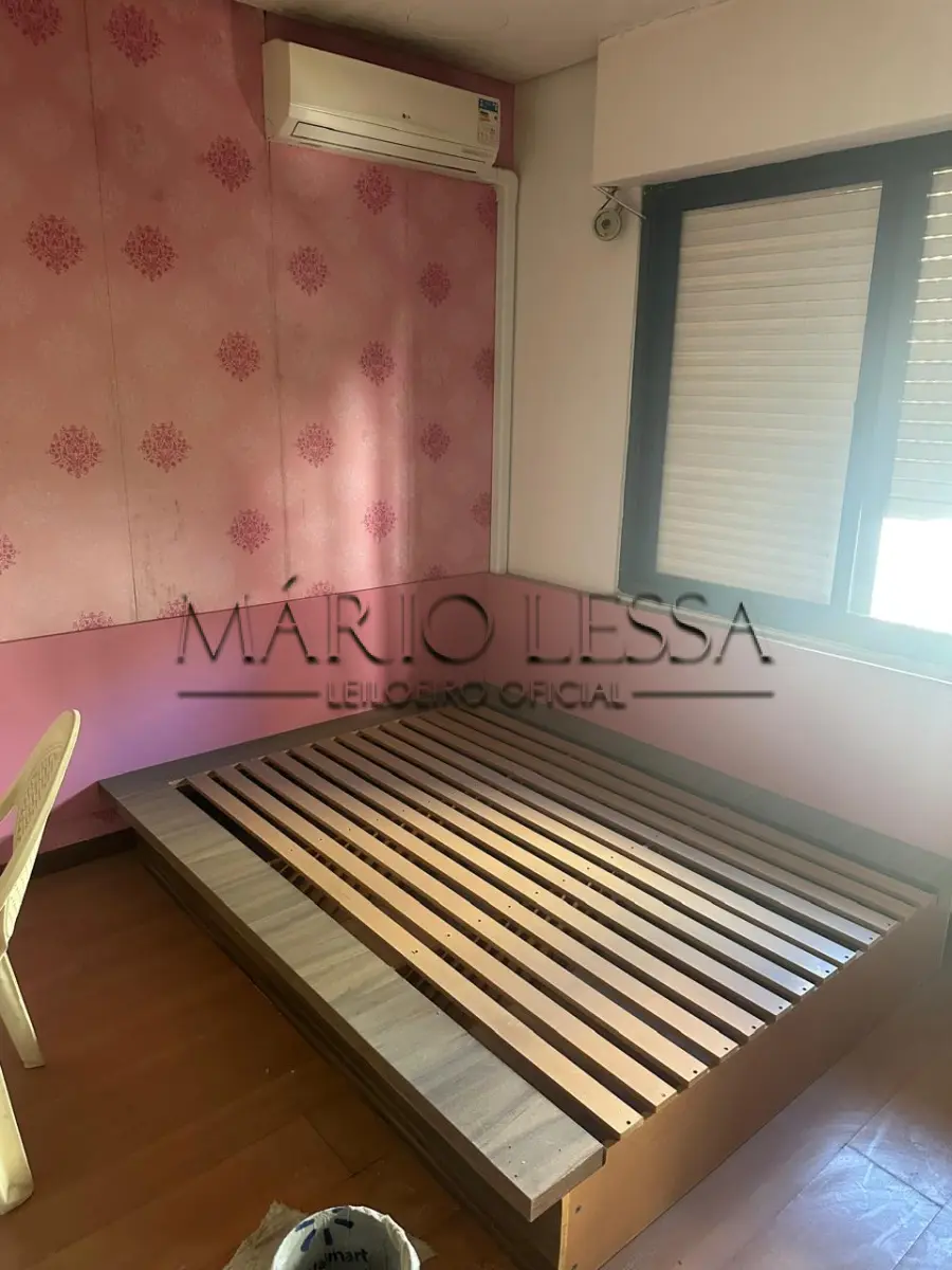 LOTE 001 - Cobertura 220m² na R Pedro Ivo, desocupado