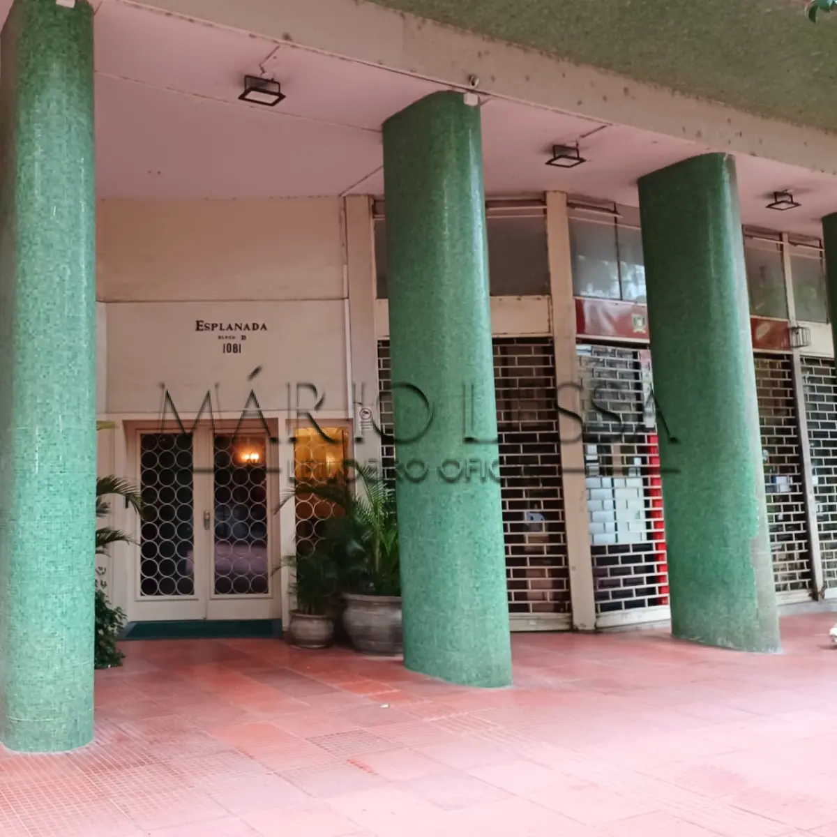 LOTE 001 - Apartamento na Ramiro Barcelos, em frente a Praça Júlio de Castilhos