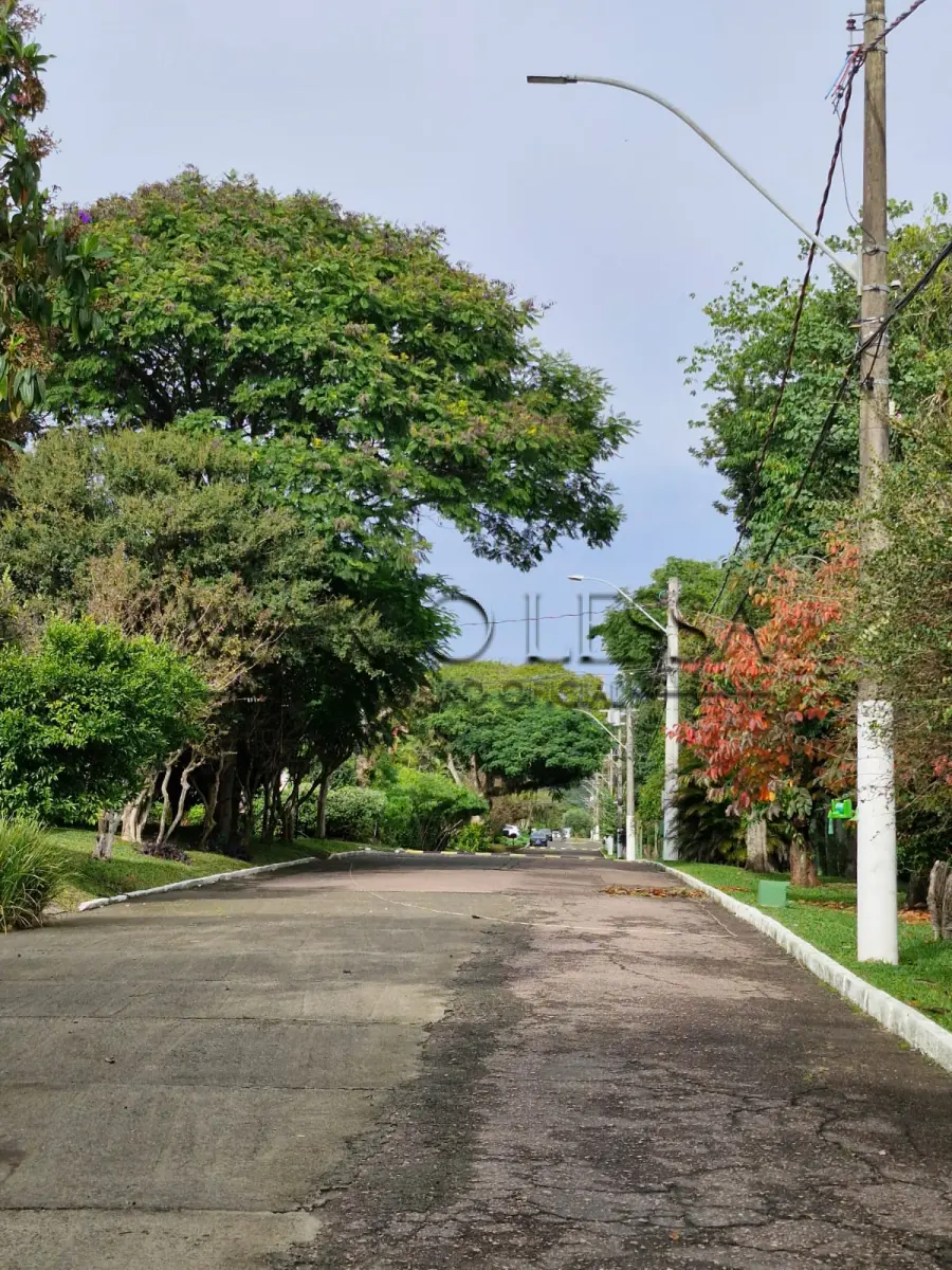 LOTE 003 - Terreno 300m² em Condomínio na Av. Juca Batista