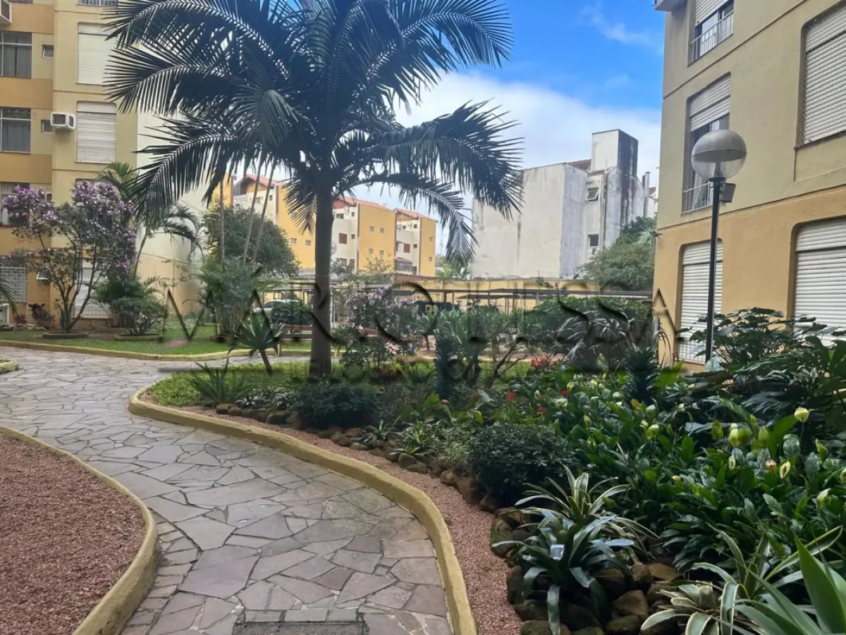 LOTE 001 - Ap.2 Dorm. na Av. Wenceslau Escobar