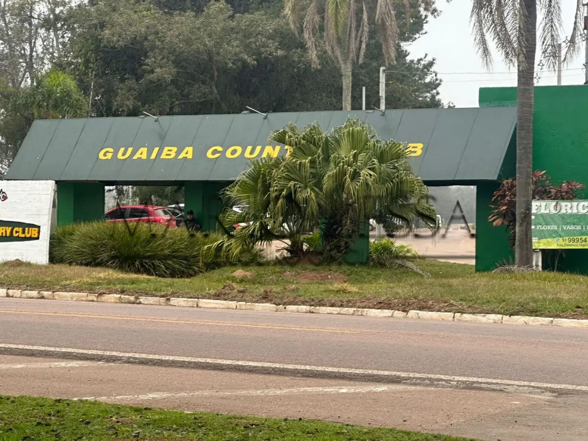 LOTE 001 - Sítio com terreno 2.550m² - Guaíba Country Club