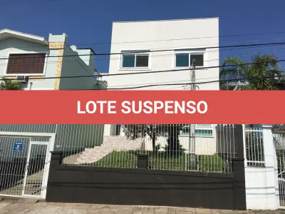 LOTE 001 - Sobrado na Rua Domingos Martins