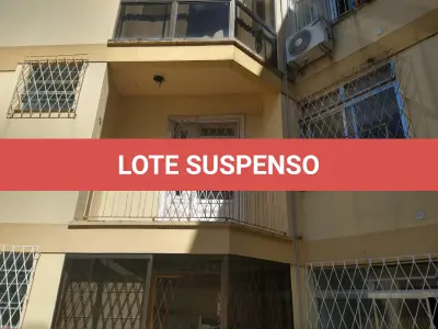 LOTE 002 - Desocupado. Ap. 1 Dorm - Rua Banco da Província