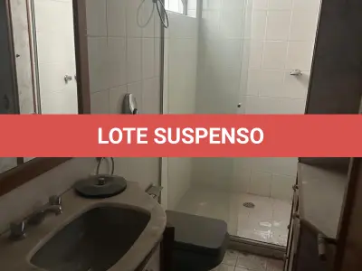 LOTE 002 - Cobertura 220m² na R Pedro Ivo, desocupado