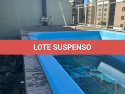 LOTE 002 - Cobertura 220m² na R Pedro Ivo, desocupado