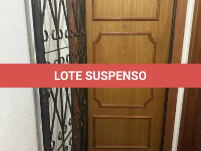 LOTE 001 - Ap.2 Dorm. na Av. Wenceslau Escobar