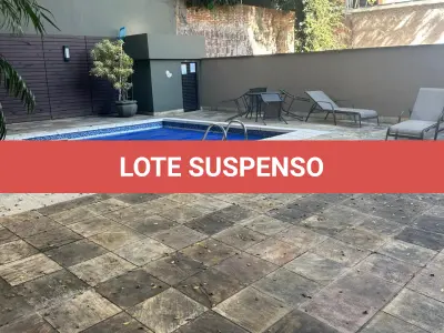 LOTE 002 - Cobertura 220m² na R Pedro Ivo, desocupado