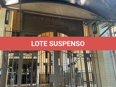LOTE 002 - Cobertura 220m² na R Pedro Ivo, desocupado