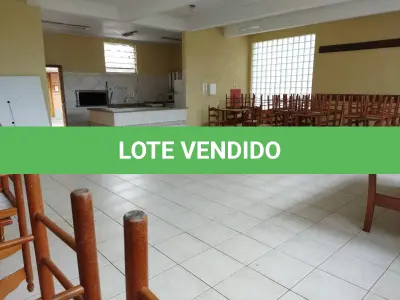 LOTE 004 - Apart. desocupado na Otto Niemayer 754