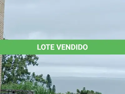 LOTE 001 - Linda casa em Condomínio. Bairro Tristeza