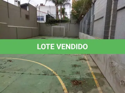 LOTE 004 - Apart. desocupado na Otto Niemayer 754