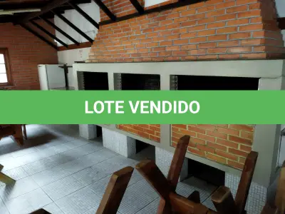 LOTE 004 - Apart. desocupado na Otto Niemayer 754