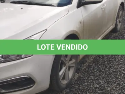 LOTE 005 - GM CRUZE LT HB 2015