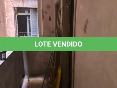 LOTE 005 - Ap.1, na R Marechal Floriano 370, desocupado
