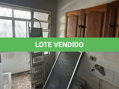 LOTE 002 - Ap. Térreo 47m², na Av. Campos Velho, perto Av. Icaraí