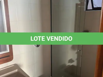 LOTE 001 - Cobertura 220m² na R Pedro Ivo, desocupado