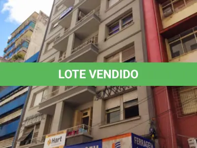 LOTE 007 - Ap. 21, na Rua Marechal Floriano, 370