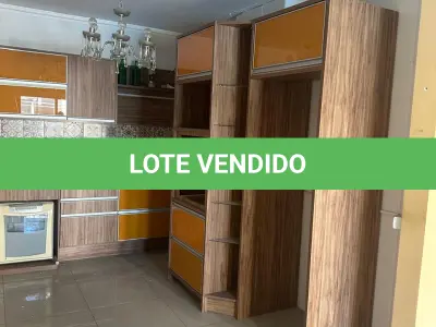 LOTE 001 - Cobertura 220m² na R Pedro Ivo, desocupado