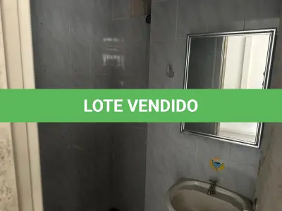 LOTE 003 - Sala 508, no Ed. Cacique, desocupada
