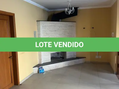 LOTE 001 - Cobertura 220m² na R Pedro Ivo, desocupado