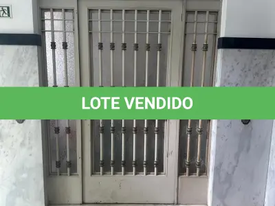LOTE 010 - Ap. 81, na Rua Marechal Floriano, 370, desocupado