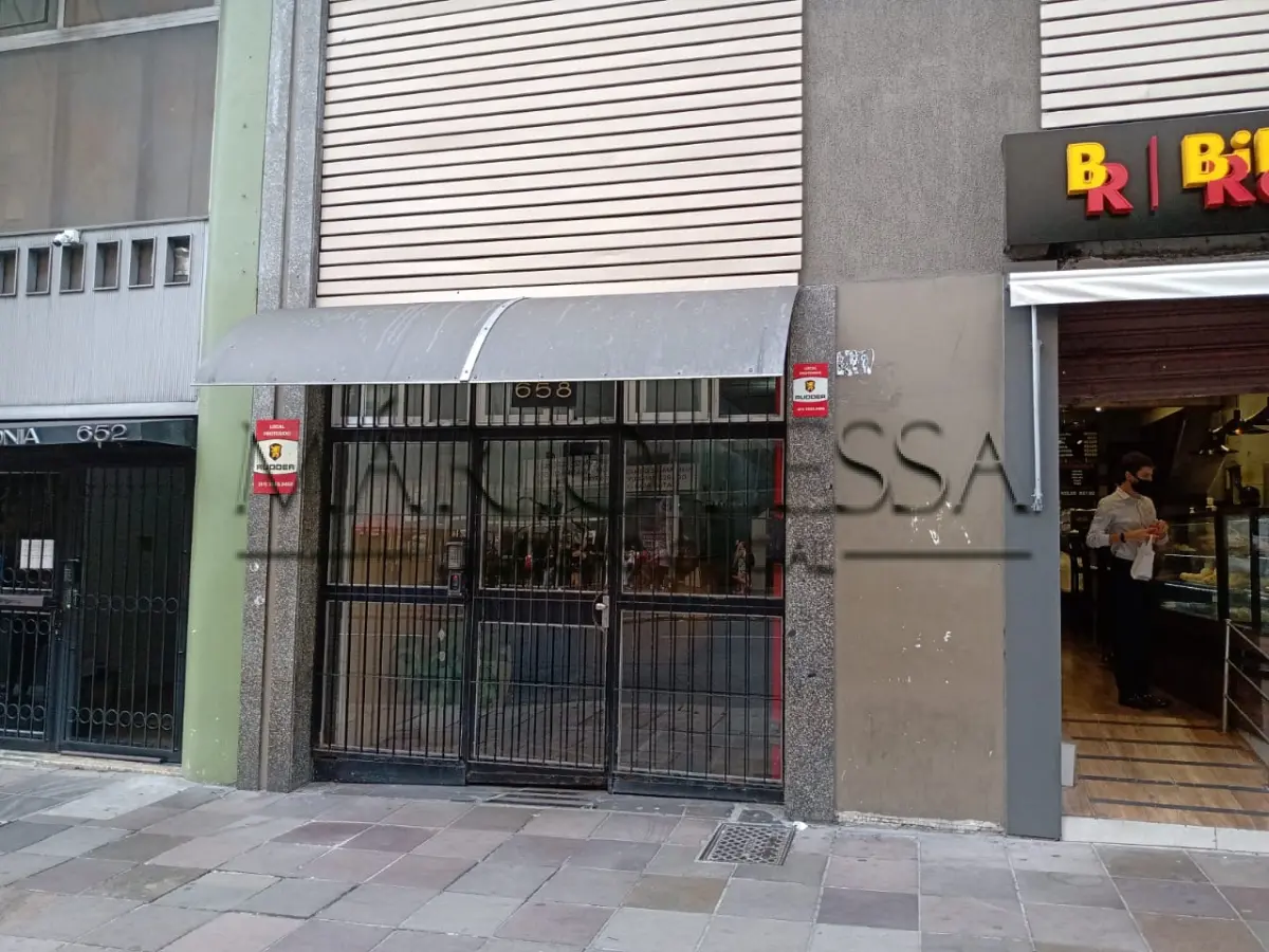 LOTE 002 - Apart. 54m², desocupado, Borges de Medeiros, 658