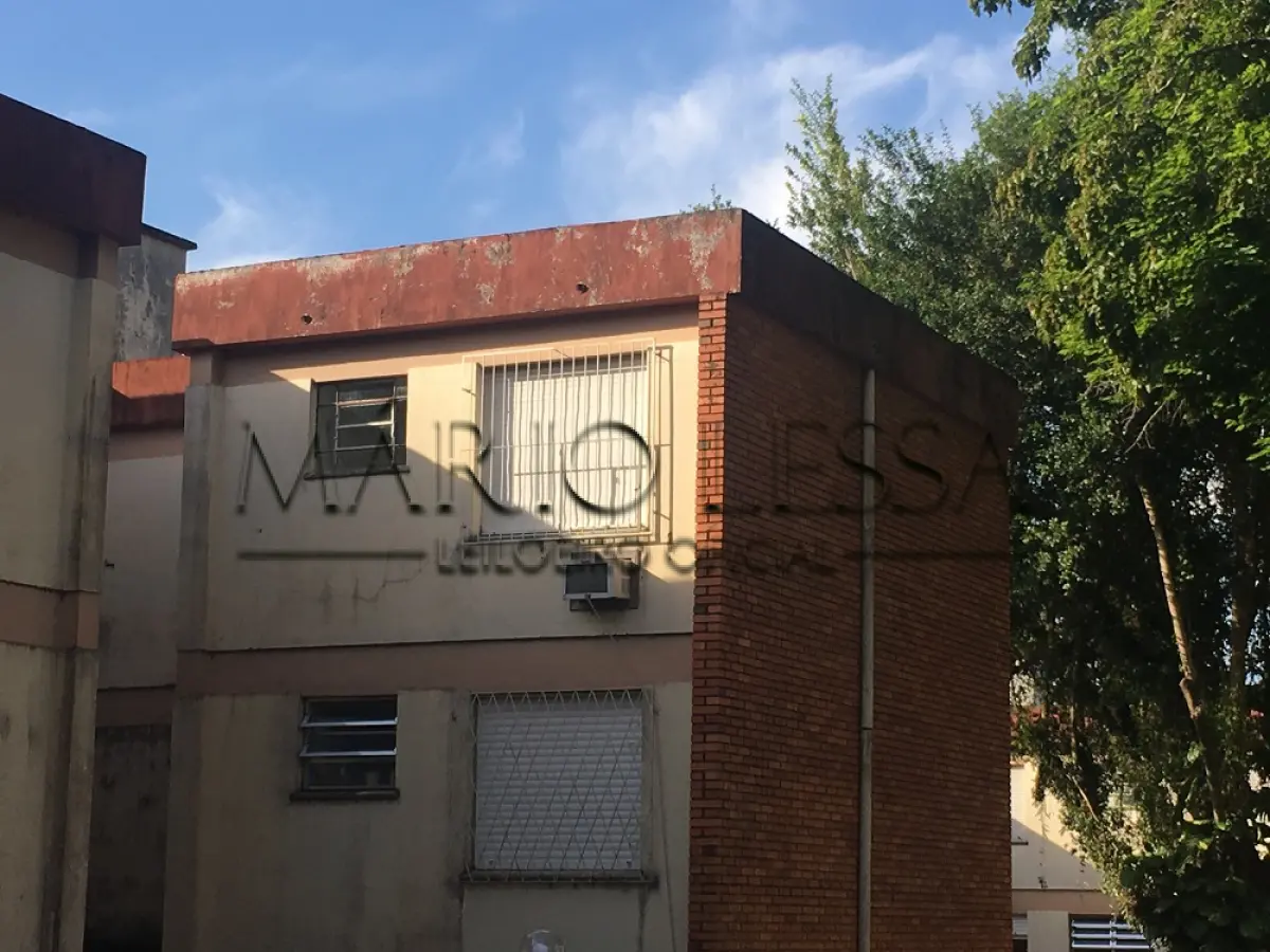 LOTE 001 - Apart. e vaga na  Av. Francisco Massena Vieira