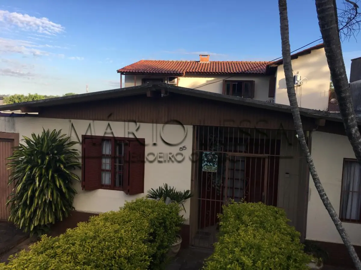 LOTE 001 - Excelente casa no Parque Santa Fé