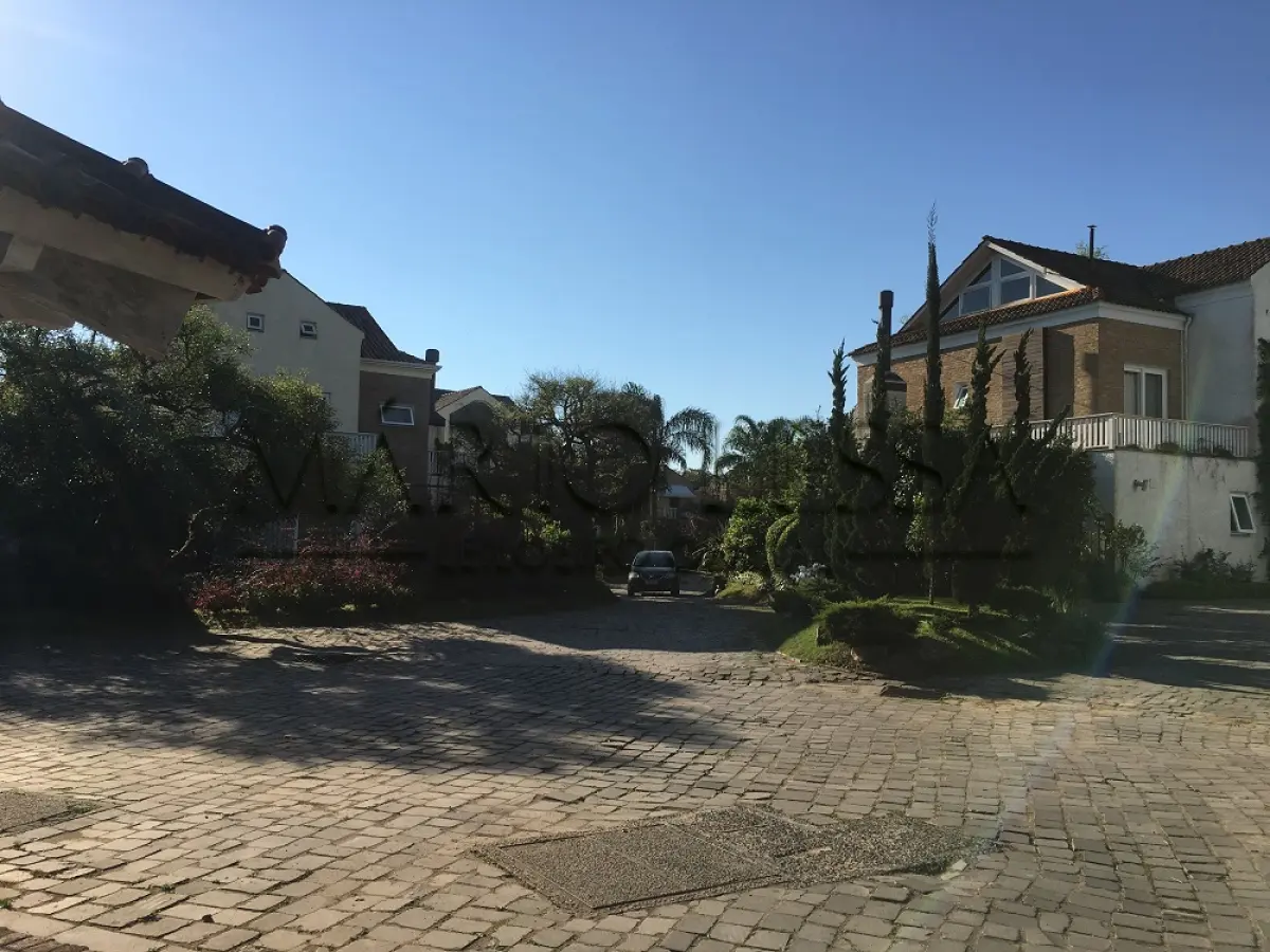 LOTE 001 - Cond. Pier Jacui - Casa 300m²