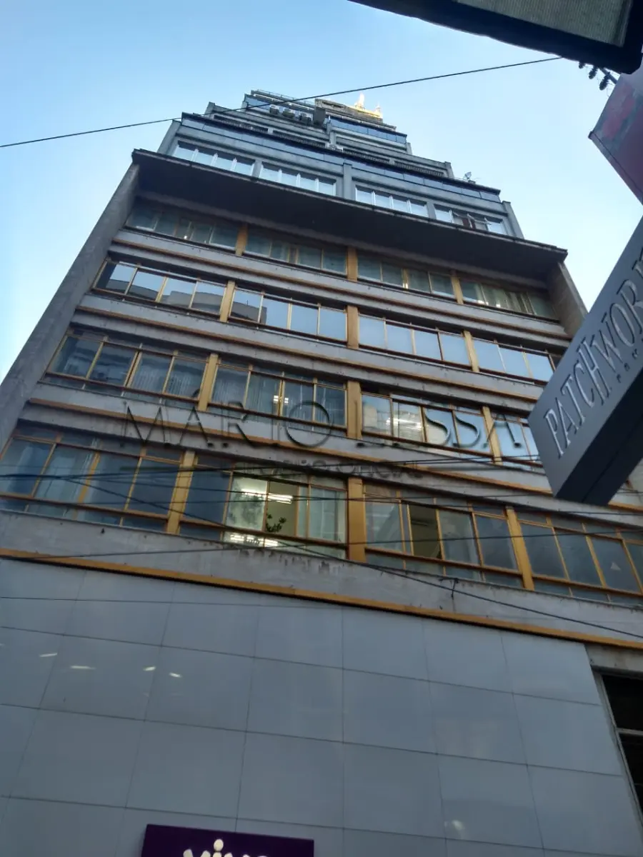 LOTE 001 - Andar com 296m² na R Uruguai - Centro Histórico