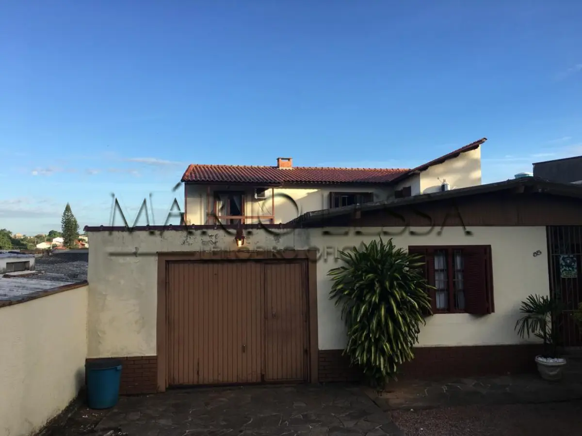 LOTE 001 - Excelente casa no Parque Santa Fé