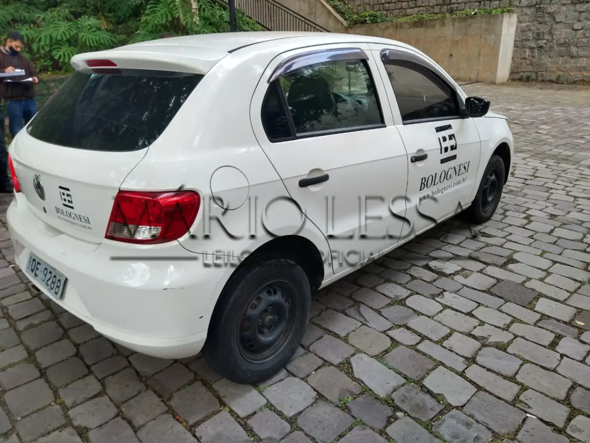 LOTE 01 - VW GOL, 4 portas modelo 2010, básico