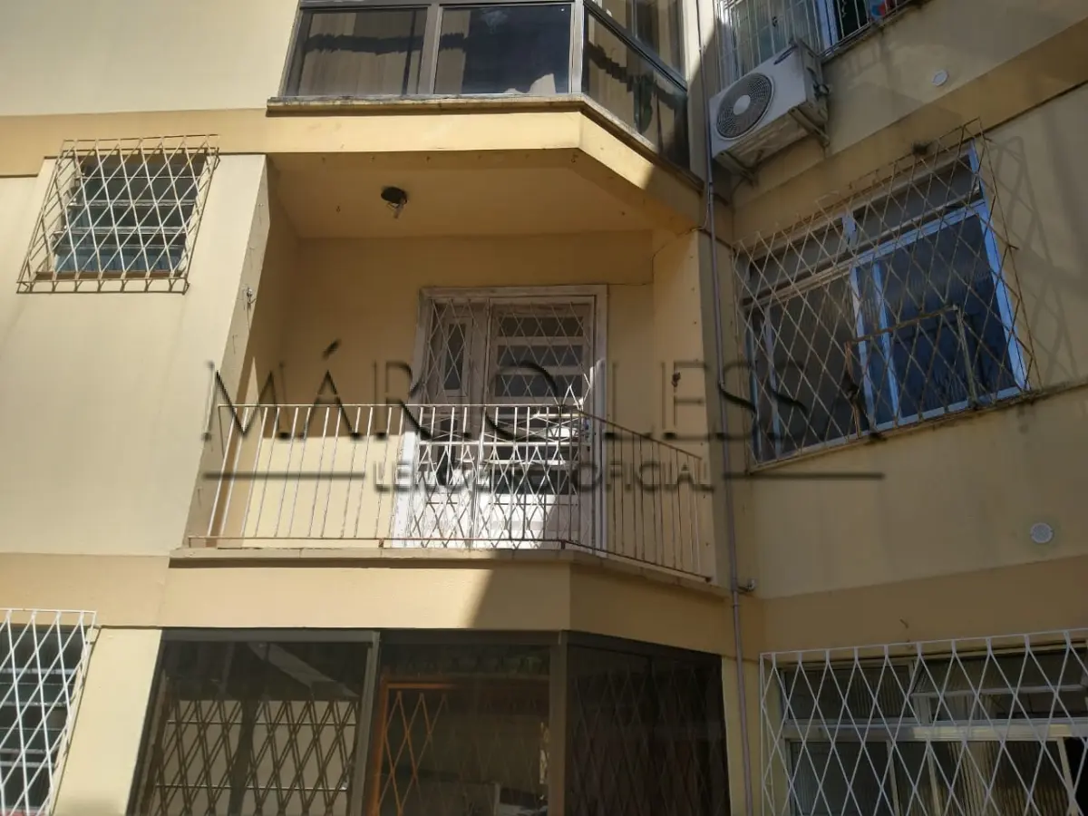 LOTE 002 - Desocupado. Ap. 1 Dorm - Rua Banco da Província