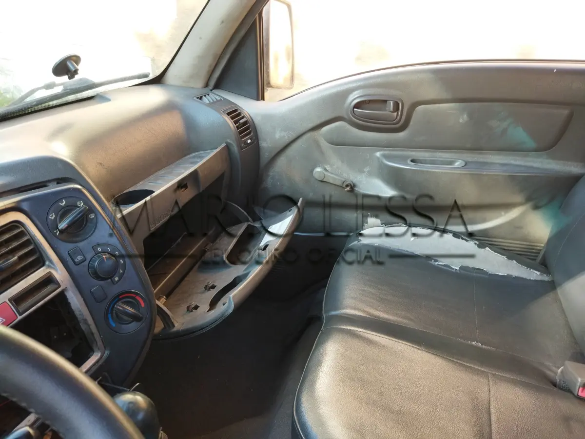 LOTE 007 - Hyundai HR ano 2006